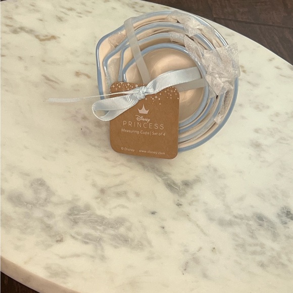 π° Rae Dunn DISNEY Cinderella measuring cups; set of 4; NWT - Picture 3 of 4